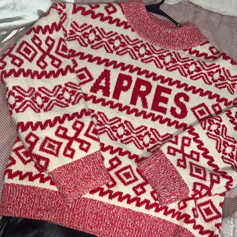 A new day sweater “Apres”- Small (Target)